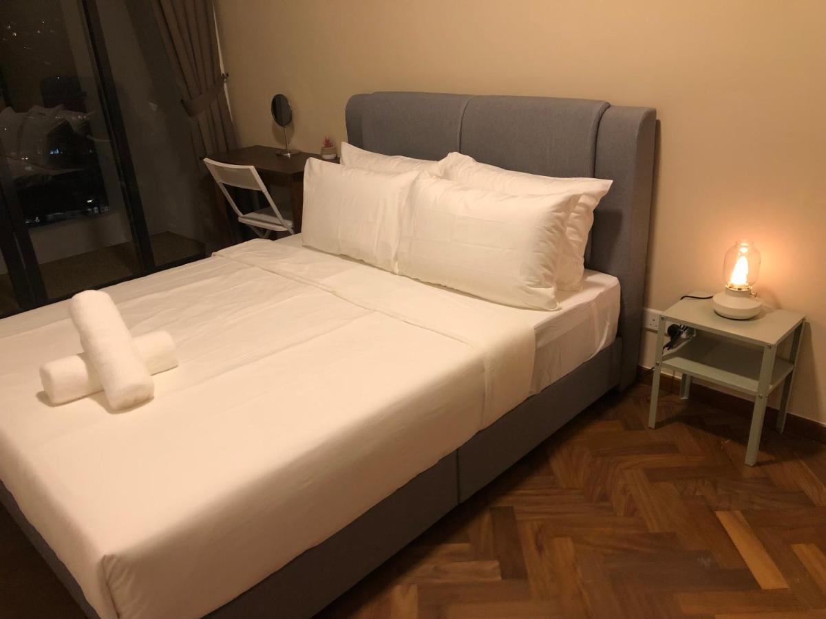 Seaview Water Purify Cozy Comfortable For Short & Long Stay In The Landmark By Katana George Town Extérieur photo