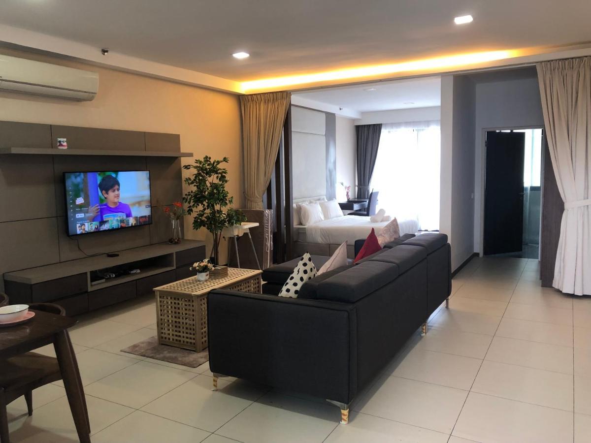 Seaview Water Purify Cozy Comfortable For Short & Long Stay In The Landmark By Katana George Town Extérieur photo