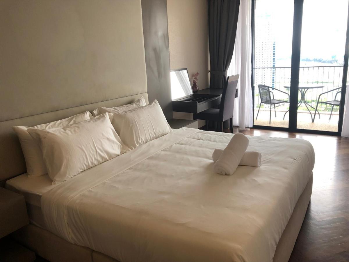 Seaview Water Purify Cozy Comfortable For Short & Long Stay In The Landmark By Katana George Town Extérieur photo