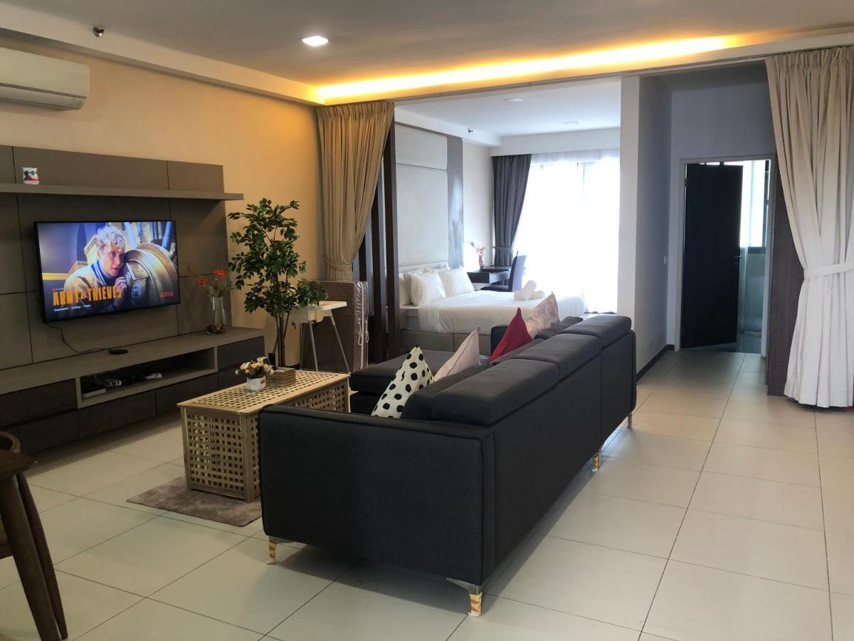 Seaview Water Purify Cozy Comfortable For Short & Long Stay In The Landmark By Katana George Town Extérieur photo