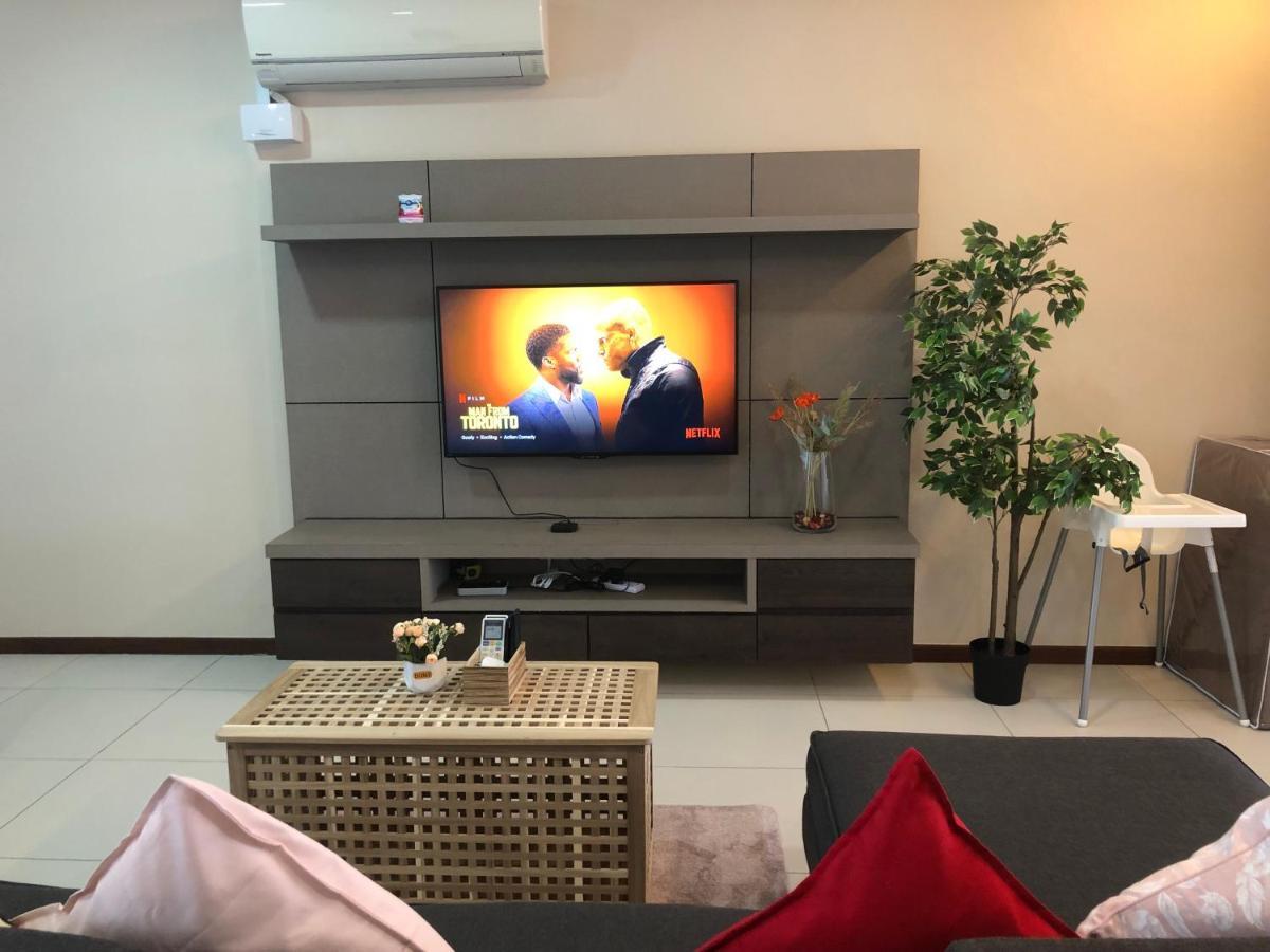 Seaview Water Purify Cozy Comfortable For Short & Long Stay In The Landmark By Katana George Town Extérieur photo