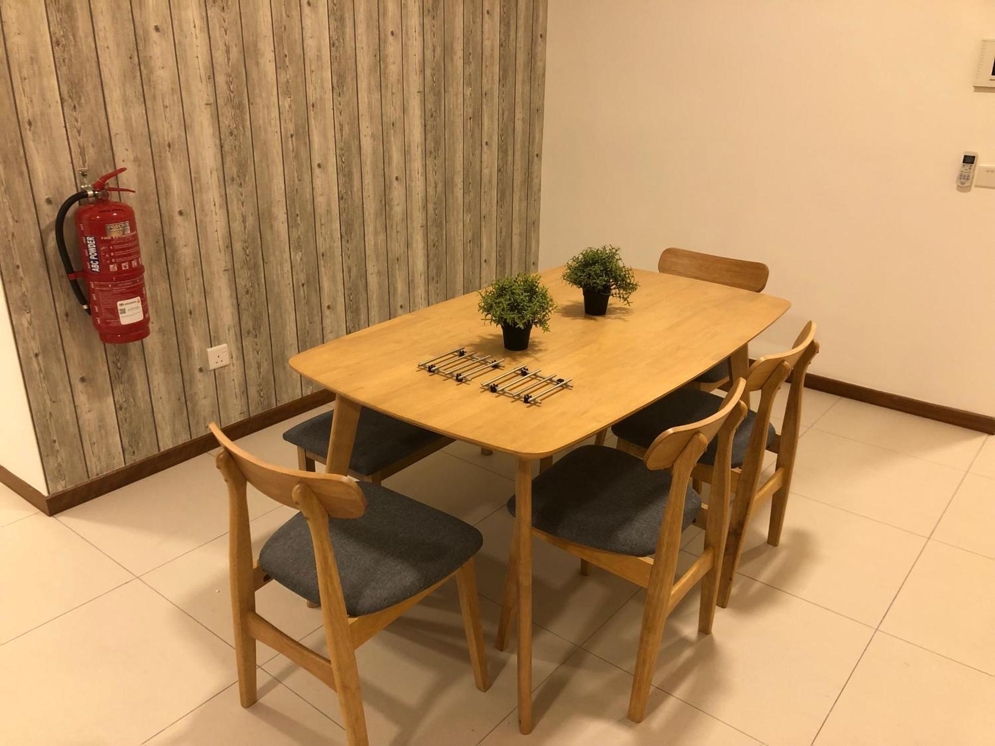 Seaview Water Purify Cozy Comfortable For Short & Long Stay In The Landmark By Katana George Town Extérieur photo